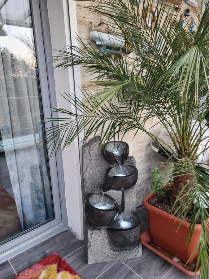 Cozy Room With A Beautiful Garden View Baunatal Exterior photo