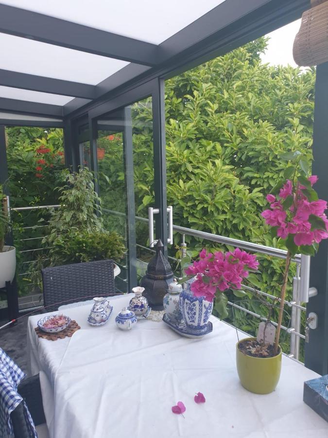 Cozy Room With A Beautiful Garden View Baunatal Exterior photo